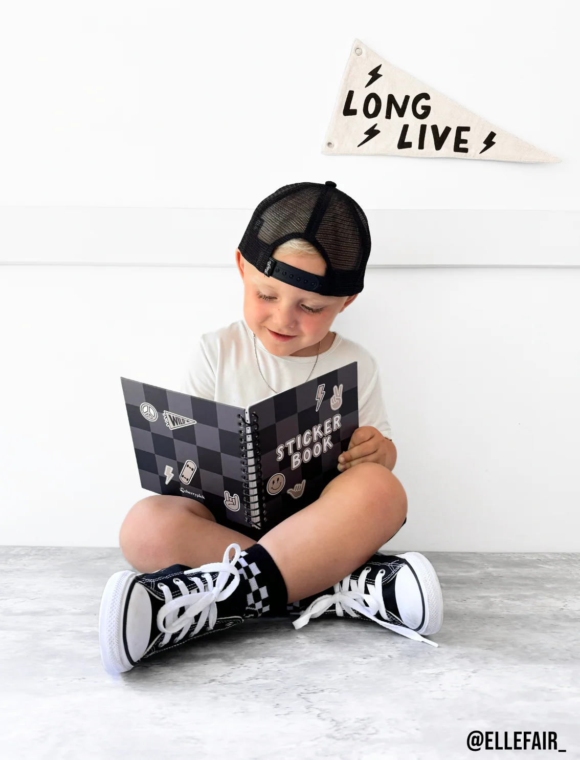 Cool Kids Sticker Collection Book - Image 6