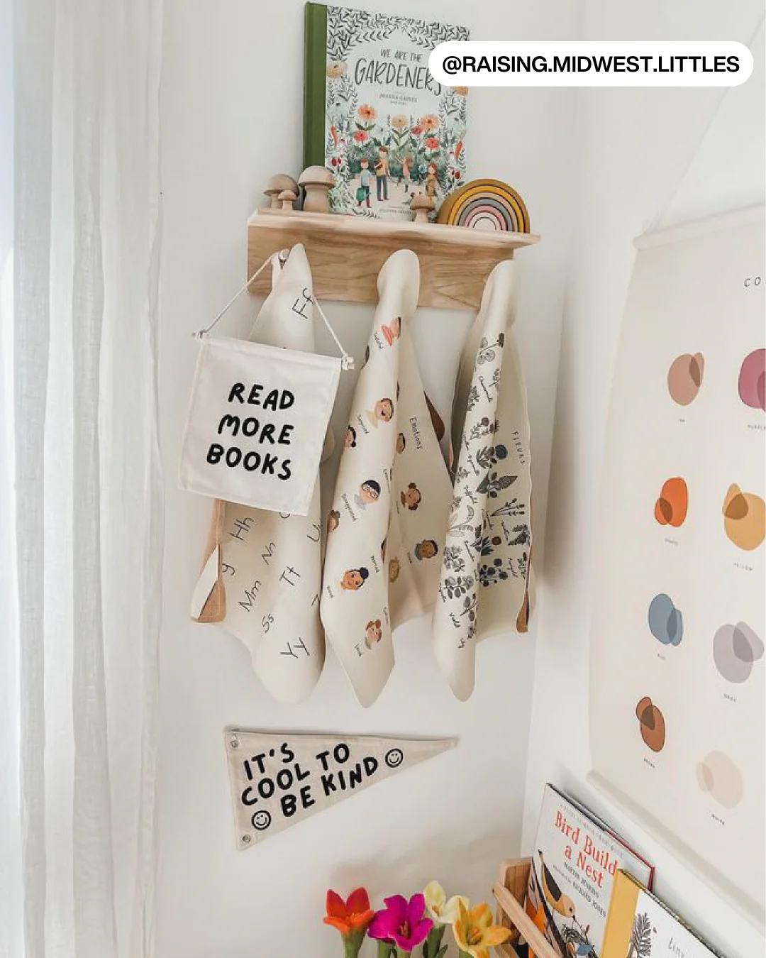 Read More Books Canvas Hang Sign - Image 6