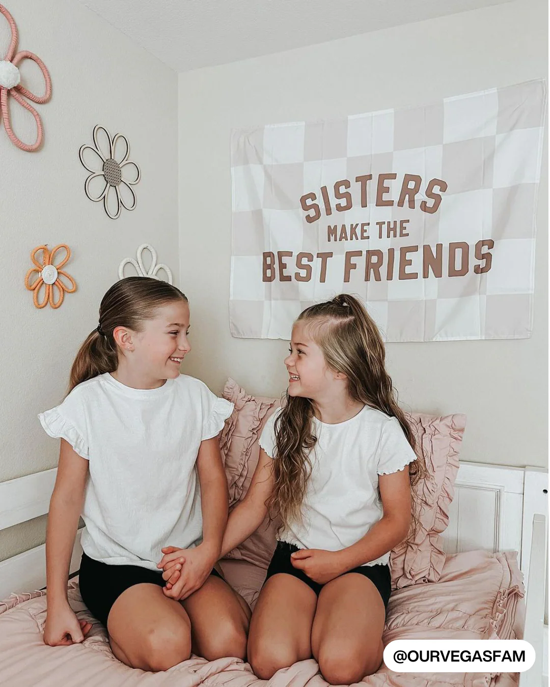 Sisters Make The Best Friends Banner - Image 5