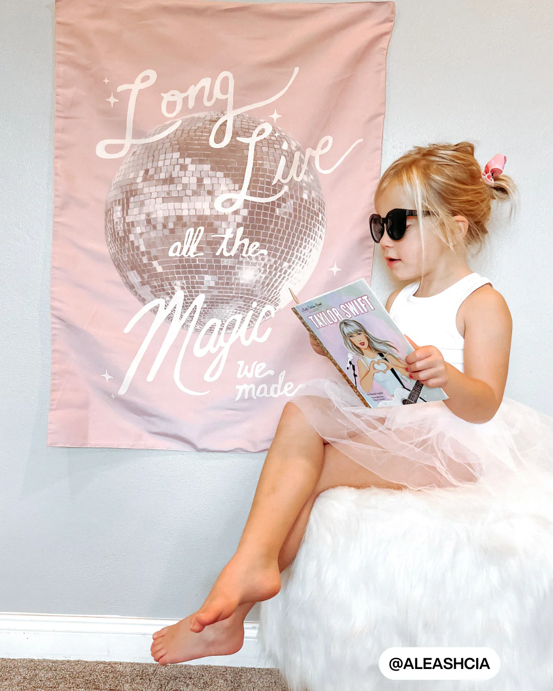 TS Long Live / Never Grow Up Reversible Banner - Image 5